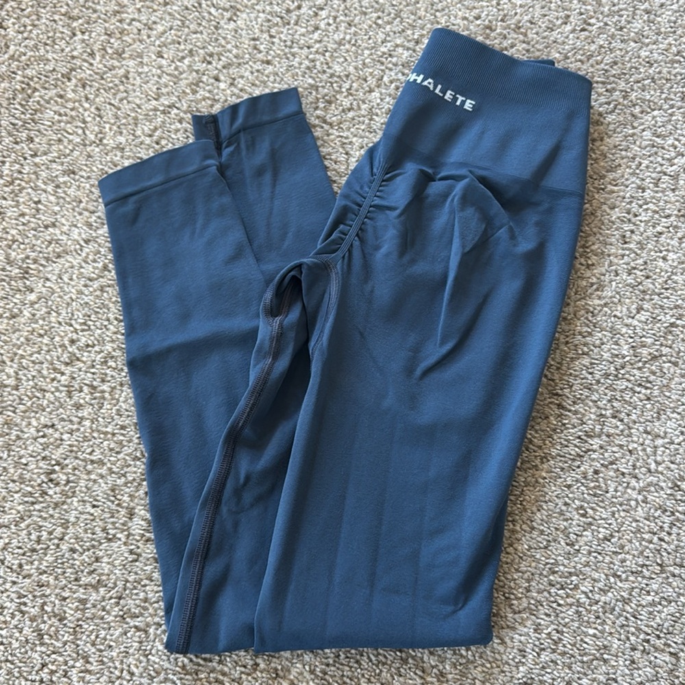 Alphalete scrunch leggings